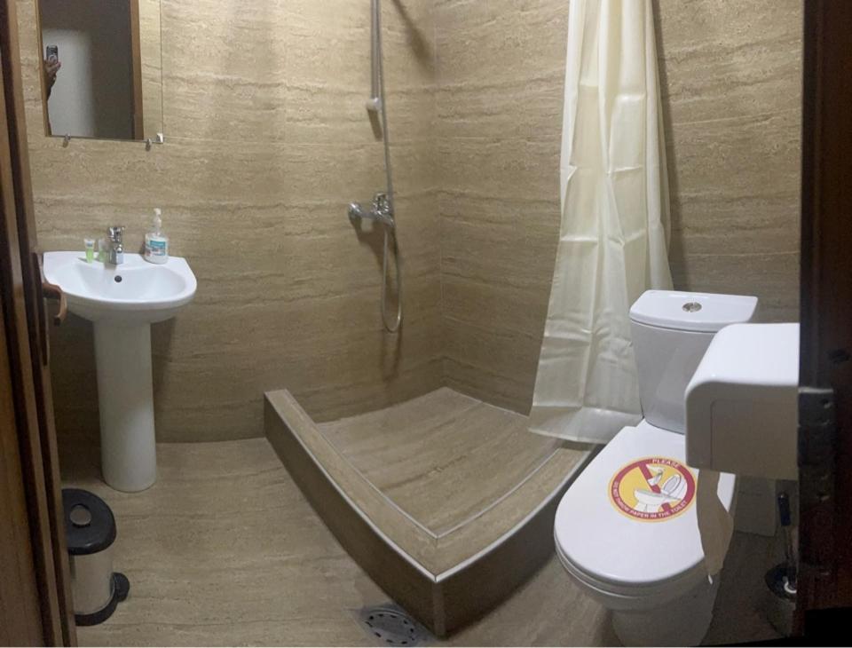 Enigma Hostel Yerevan Luaran gambar